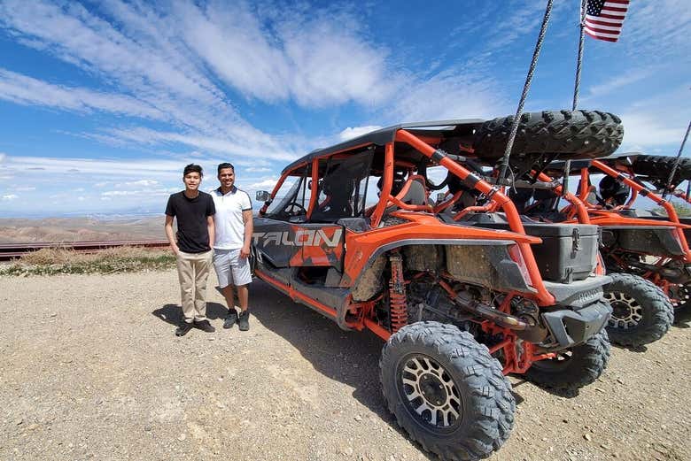 Prêts pour le circuit en buggy
