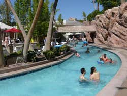 MGM Grand, piscines