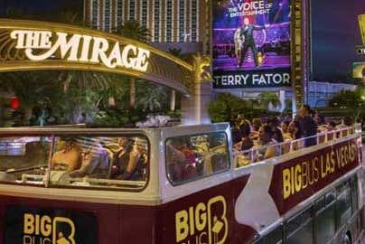 Profitez de la visite de nuit en bus